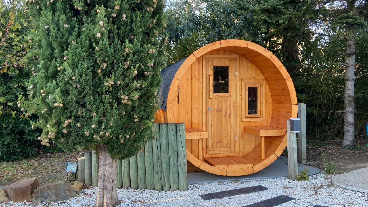 Adorable Guest House Avec Balneo Et Piscine Олон-сюр-Мер Экстерьер фото